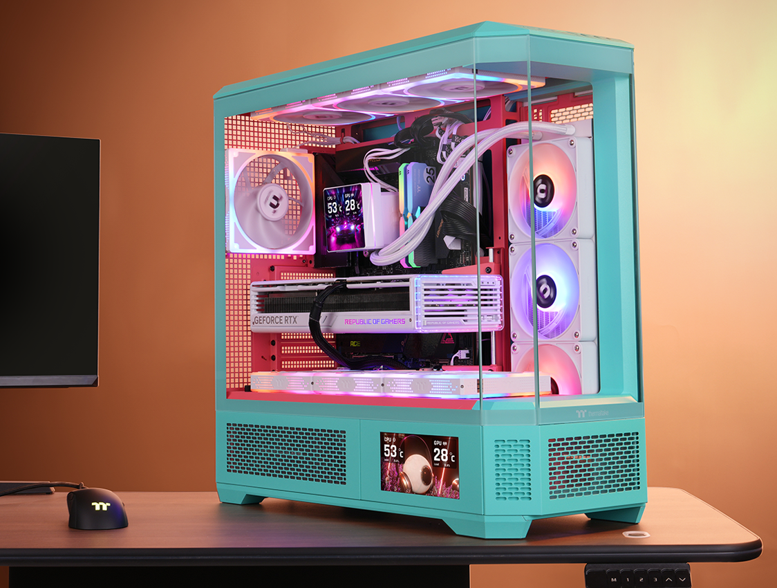 Four Tempered Glass Panels for Maximum Visibility